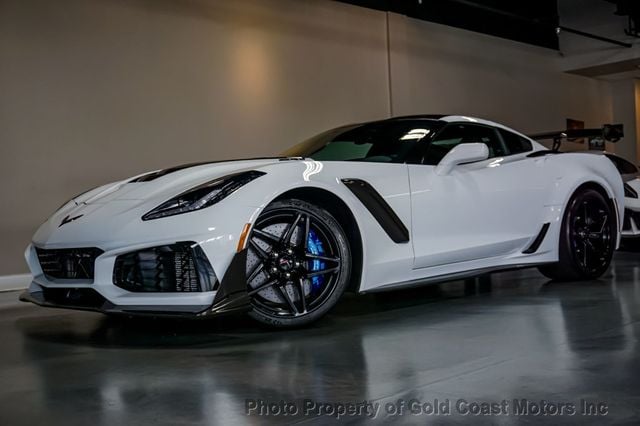 2019 Chevrolet Corvette *ZR-1 Coupe* *Track Performance Package* - 22419610 - 0