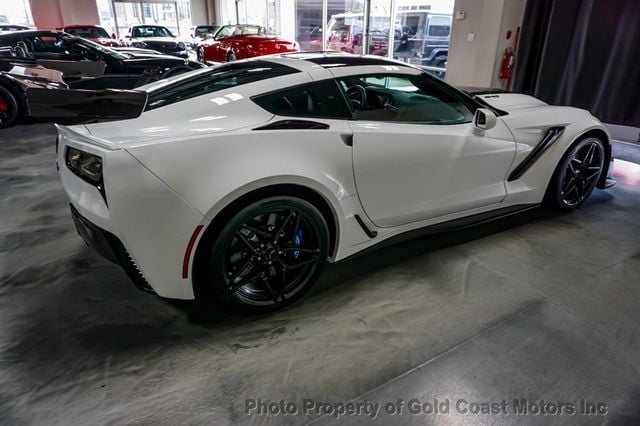 2019 Chevrolet Corvette *ZR-1 Coupe* *Track Performance Package* - 22419610 - 32