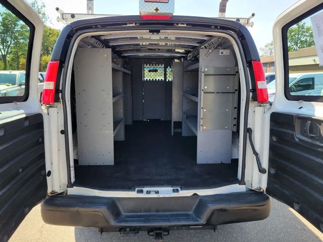 2019 Chevrolet Express 3500 Cargo Extended Van 3D - 22924946 - 12