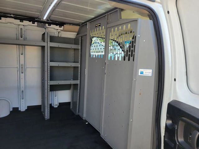 2019 Chevrolet Express 3500 Cargo Extended Van 3D - 22924946 - 22