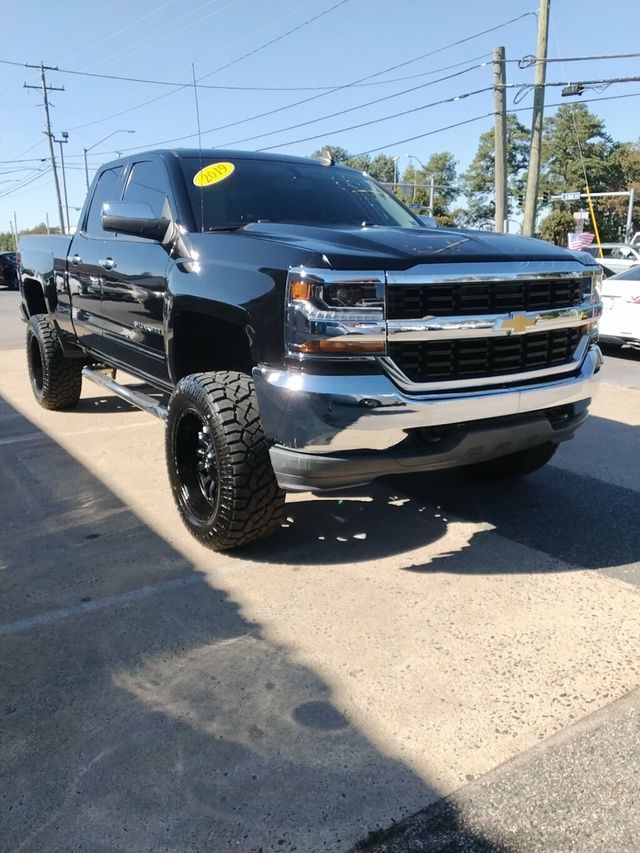 2019 Chevrolet Silverado 1500 LD 4WD Double Cab LT w/1LT - 22935233 - 4