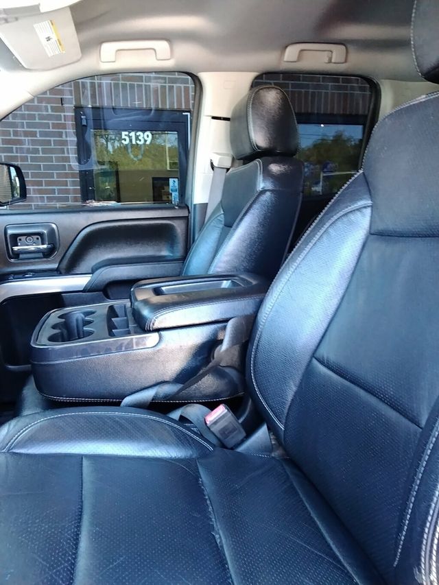 2019 Chevrolet Silverado 1500 LD 4WD Double Cab LT w/1LT - 22935233 - 8