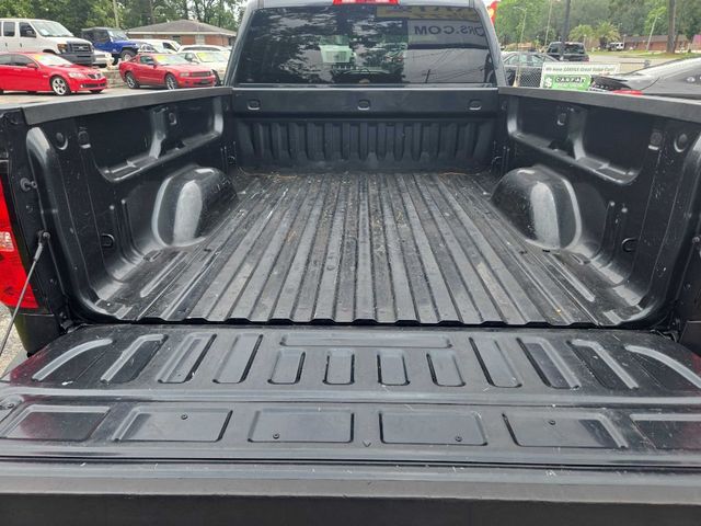 2019 Chevrolet Silverado 1500 LD LT - 22857360 - 16