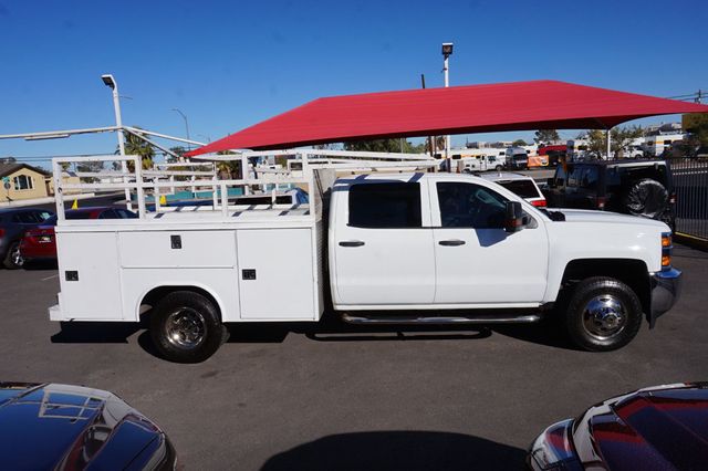 2019 Chevrolet Silverado 3500HD CC UTILITY DUALLY WORK TRUCK,ROOF RACK,CARGO RACKS, UTILITY STORAGE - 22933569 - 4