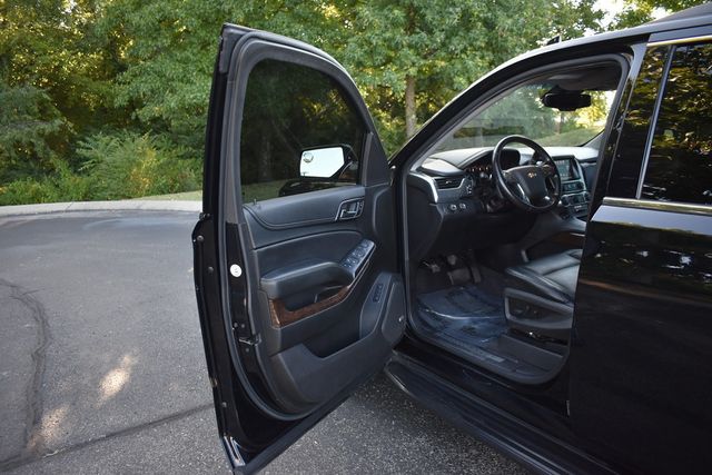 2019 Chevrolet Suburban 4WD 4dr 1500 LT - 22906368 - 41