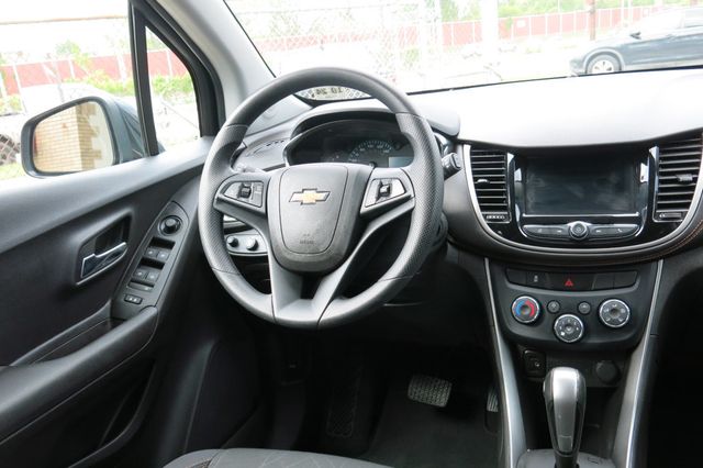 2019 Chevrolet Trax FWD 4dr LT - 22779805 - 19
