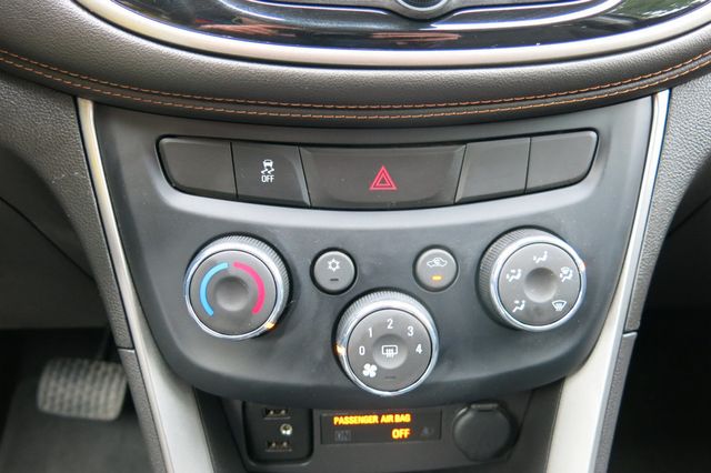 2019 Chevrolet Trax FWD 4dr LT - 22779805 - 25