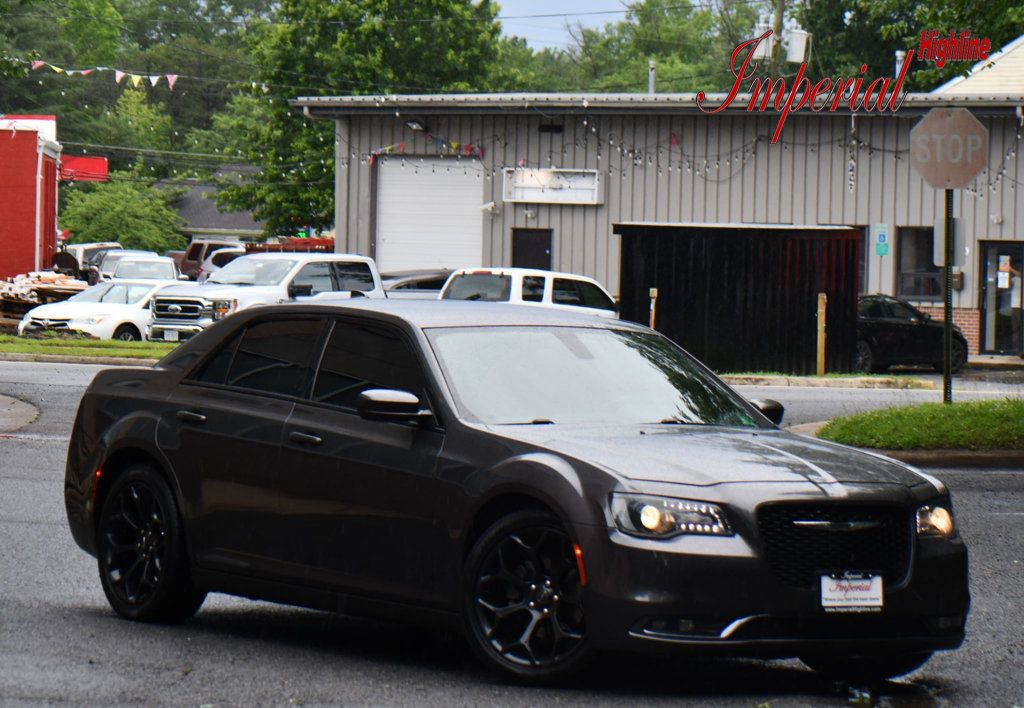 2019 Chrysler 300 300S RWD - 22866809 | Video 1