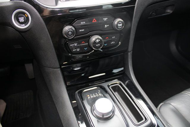 2019 Chrysler 300 300S RWD - 22937090 - 12