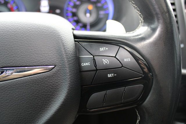2019 Chrysler 300 300S RWD - 22937090 - 15