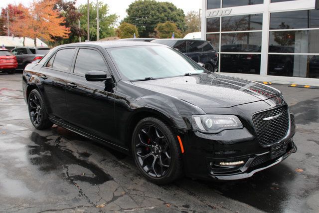 2019 Chrysler 300 300S RWD - 22937090 - 1