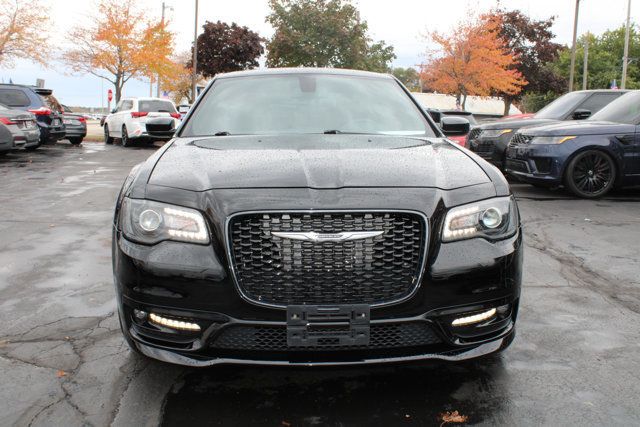 2019 Chrysler 300 300S RWD - 22937090 - 2