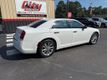2019 Chrysler 300 Limited AWD - 22903657 - 2