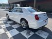 2019 Chrysler 300 Limited AWD - 22903657 - 4
