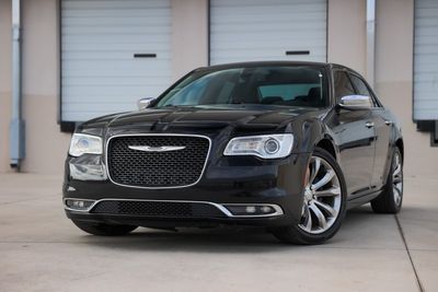 2019 Chrysler 300 - 2C3CCAEG4KH704401