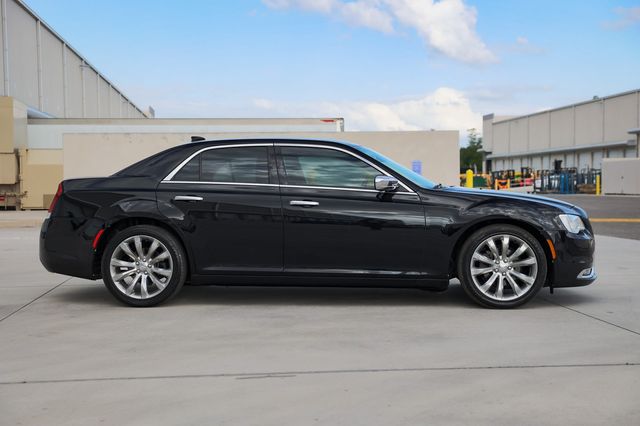 2019 Chrysler 300 Limited RWD - 22818514 - 14