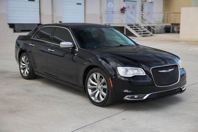2019 Chrysler 300 Limited RWD - 22818514 - 16