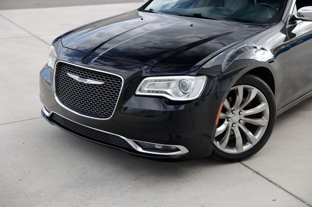2019 Chrysler 300 Limited RWD - 22818514 - 25