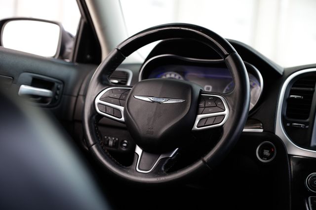 2019 Chrysler 300 Limited RWD - 22818514 - 28