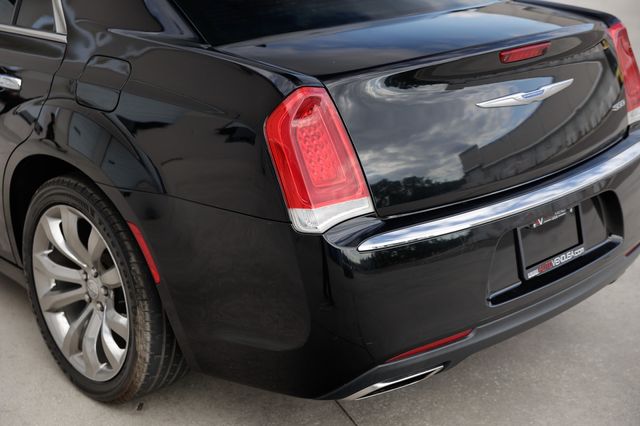 2019 Chrysler 300 Limited RWD - 22818514 - 31