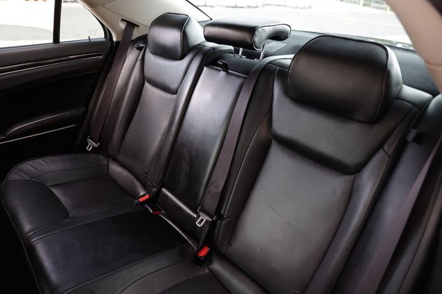 2019 Chrysler 300 Limited RWD - 22818514 - 7
