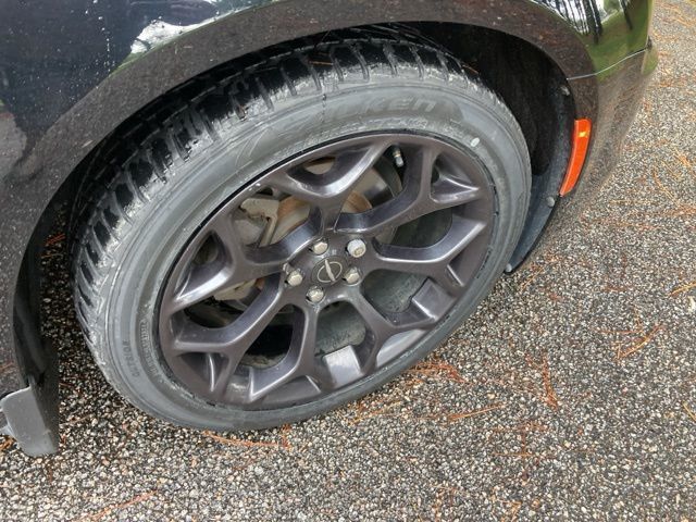 2019 Chrysler 300 Touring - 22919956 - 15