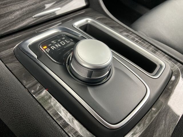 2019 Chrysler 300 Touring - 22919956 - 31