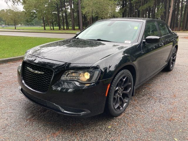 2019 Chrysler 300 Touring - 22919956 - 6