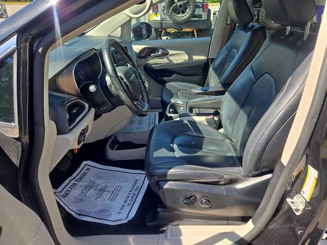2019 Chrysler Pacifica TOURING L - 22916975 - 9