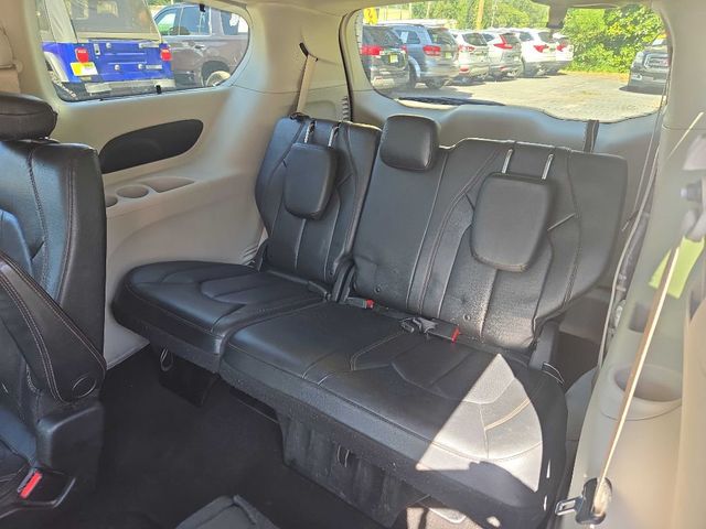 2019 Chrysler Pacifica TOURING L - 22916975 - 11