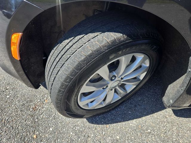 2019 Chrysler Pacifica TOURING L - 22916975 - 19