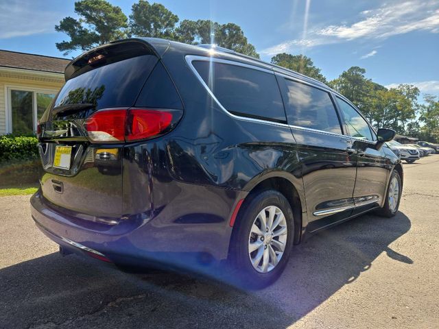 2019 Chrysler Pacifica TOURING L - 22916975 - 4