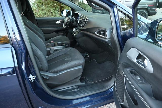 2019 Chrysler Pacifica Touring Plus FWD - 22927926 - 14