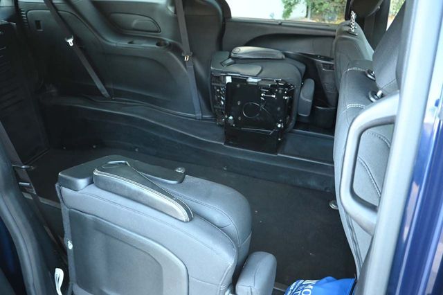 2019 Chrysler Pacifica Touring Plus FWD - 22927926 - 17