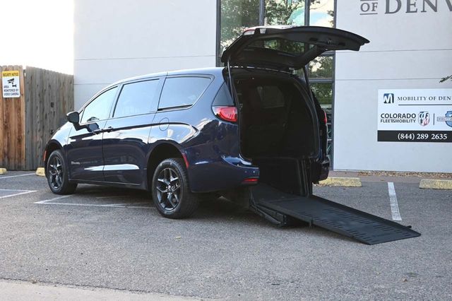 2019 Chrysler Pacifica Touring Plus FWD - 22927926 - 1