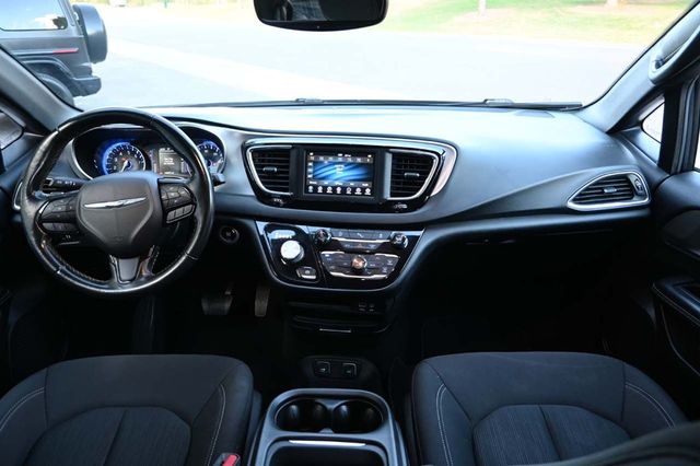 2019 Chrysler Pacifica Touring Plus FWD - 22927926 - 21