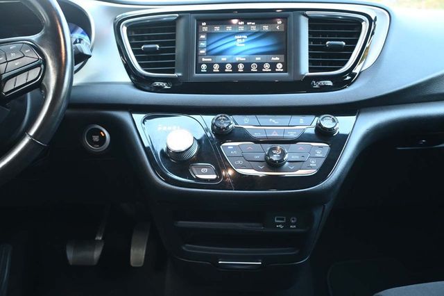 2019 Chrysler Pacifica Touring Plus FWD - 22927926 - 22