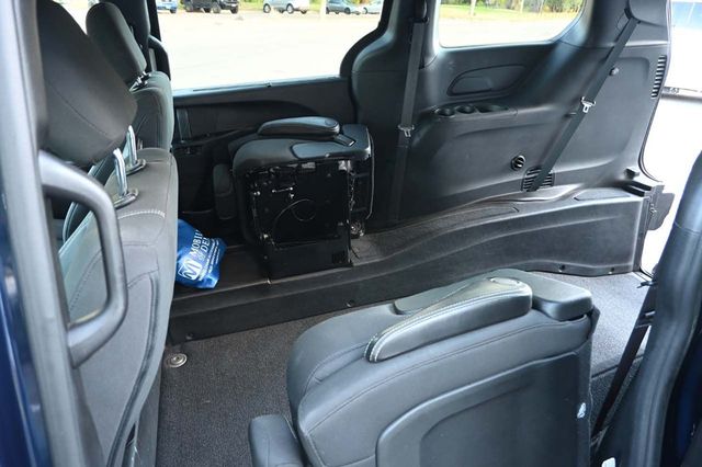 2019 Chrysler Pacifica Touring Plus FWD - 22927926 - 25