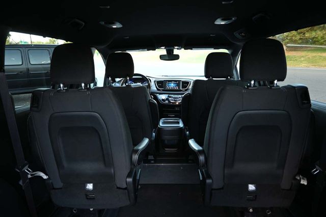 2019 Chrysler Pacifica Touring Plus FWD - 22927926 - 26