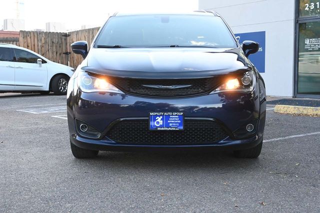 2019 Chrysler Pacifica Touring Plus FWD - 22927926 - 3