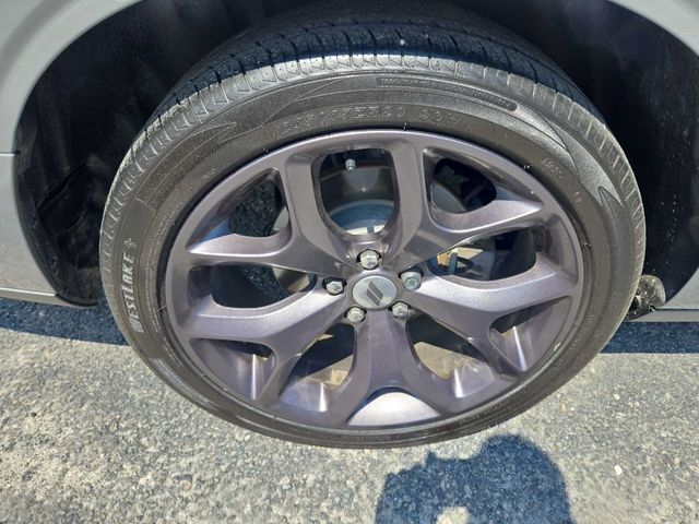 2019 Dodge Challenger SXT RWD - 22878096 - 20