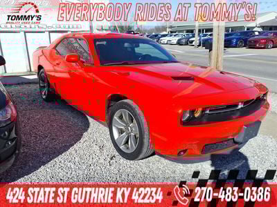 2019 Dodge Challenger SXT's photo