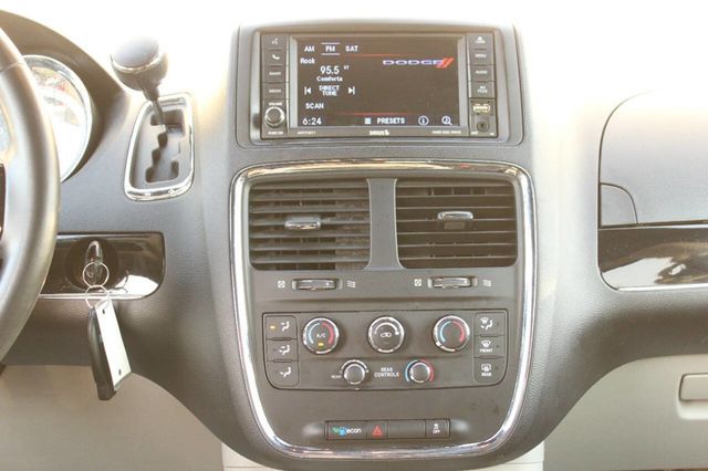 2019 Dodge Grand Caravan SXT 4dr Mini Van - 22889870 - 20