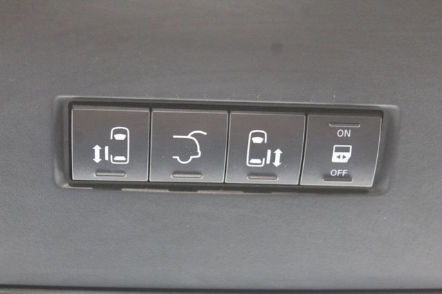2019 Dodge Grand Caravan SXT 4dr Mini Van - 22889870 - 24