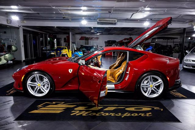 2019 Ferrari 812 Superfast Coupe - 22286279 - 12