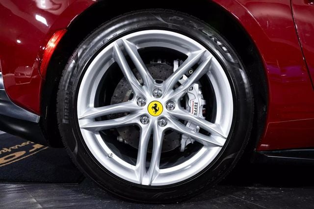 2019 Ferrari 812 Superfast Coupe - 22286279 - 43