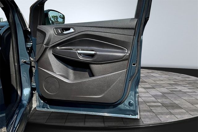 2019 Ford Escape SEL 4WD - 22939117 - 11