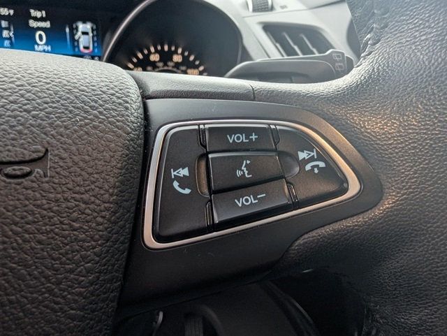 2019 Ford Escape Titanium 4WD - 22937285 - 13