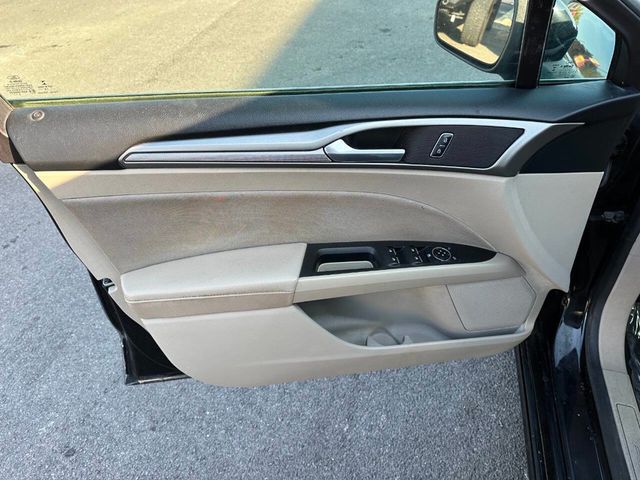 2019 Ford Fusion SE FWD - 22919550 - 10