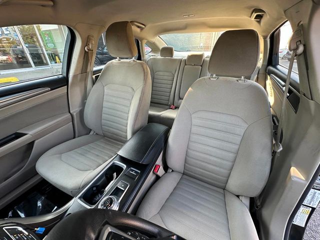 2019 Ford Fusion SE FWD - 22919550 - 16